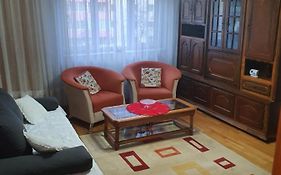 Apartament cu trei camere